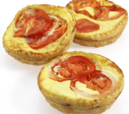 quiche met tonijn en tomaat